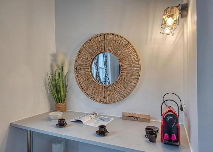 Le Charreton 1 I Ile Verte / Chu De Apartment Grenoble